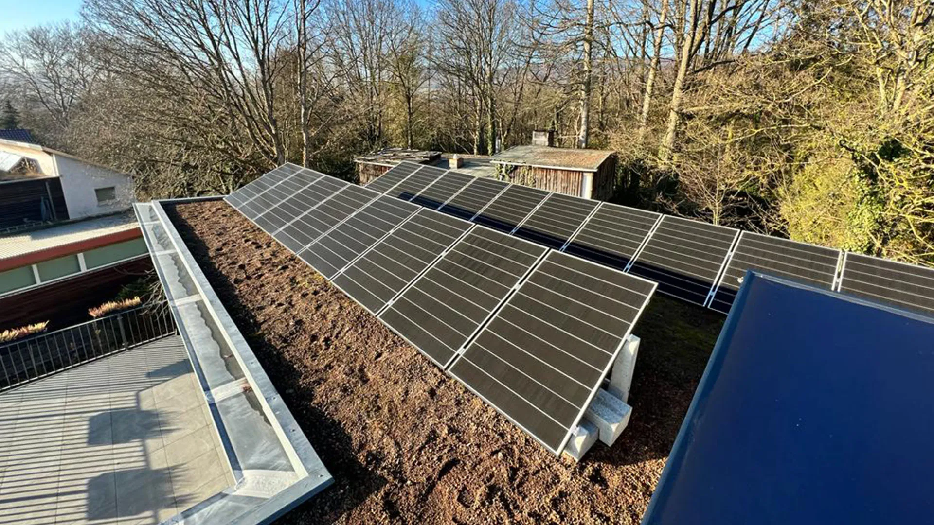 Photovoltaikmodule auf einem Dach